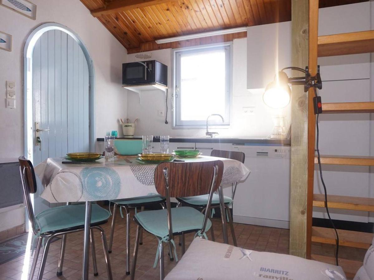 Studio Mezzanine A 200M Du Port Et De La Plage, Cour Privative, Parfait Pour 3 Personnes - Fr-1-224B-564 Noirmoutier-en-l'Île Exterior foto